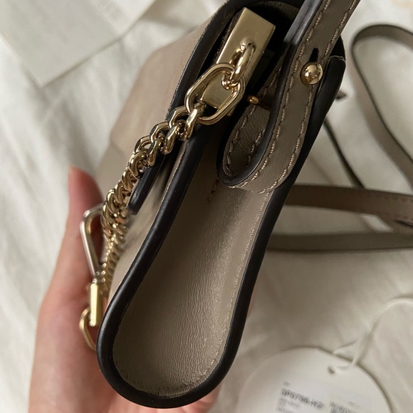 Chloe Faye Mini Wallet on Strap - Picture 4 of 8